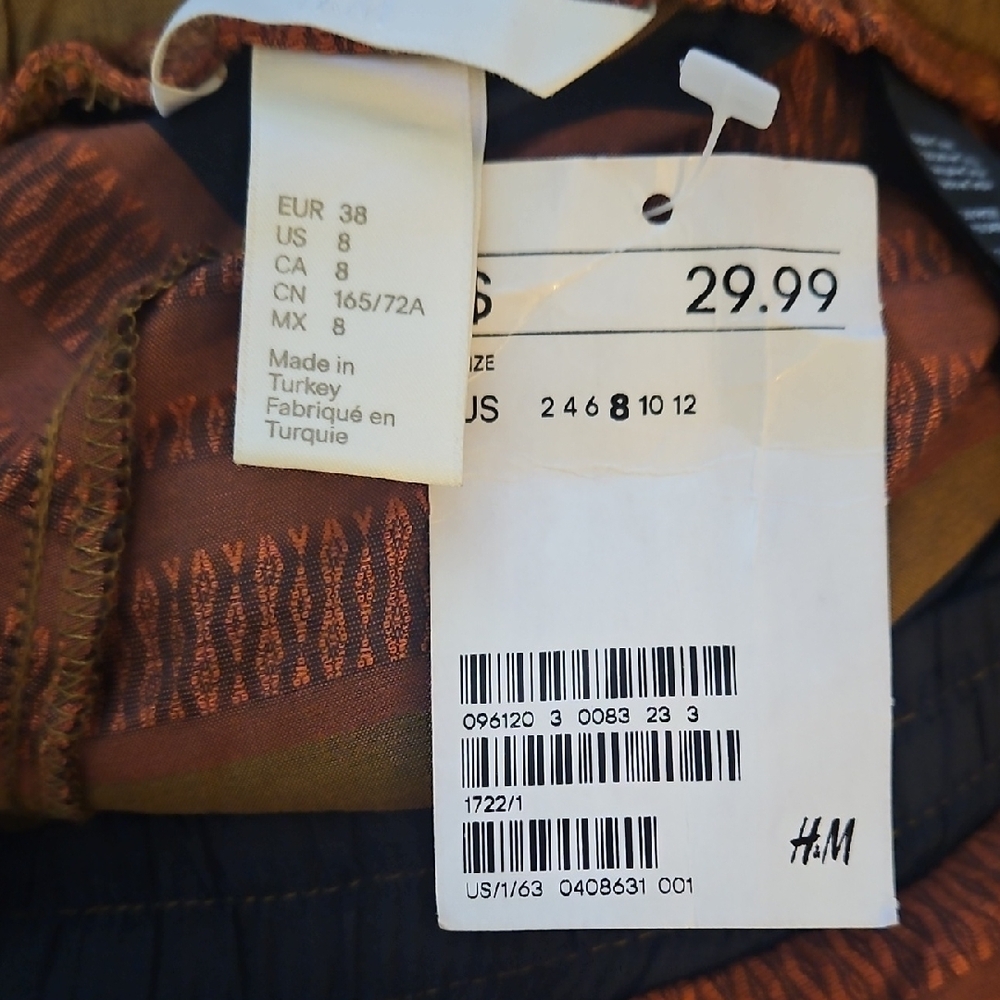 H&M Multicolored Patterned Shorts - Picture 3 of 3